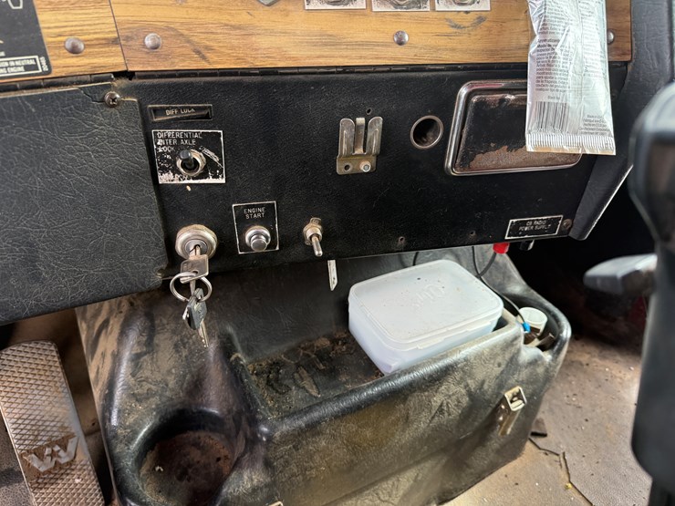 #2016-•-1990-western-star-quad-axle-dump-truck-image-48