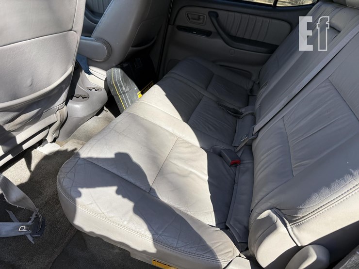 2009-toyota-sequoia-image-8