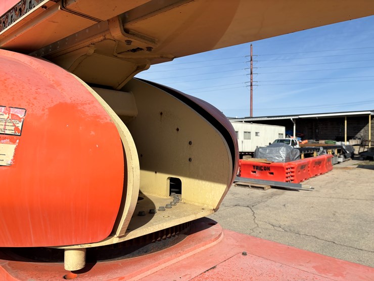 2007-jlg-1350sjp-image-16