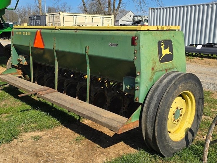 john-deere-8000-image-3