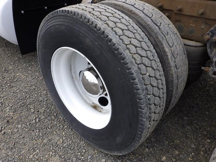 2006-peterbilt-387-image-21