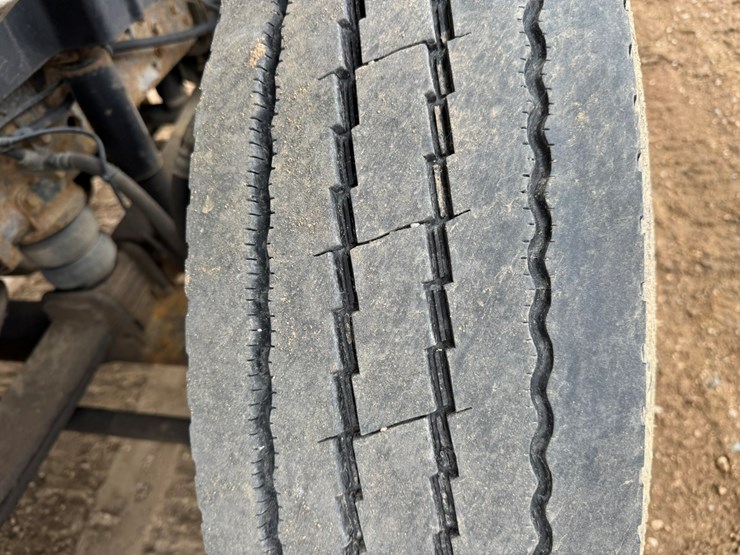 2007-international-durastar-4400-image-71