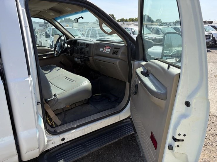 2002-ford-f350-image-10