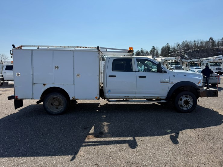 #2048-•-2013-ram-5500-heavy-duty-service-truck-image-6