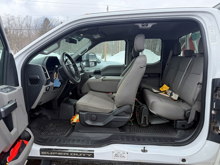 2018-ford-f550-image-46