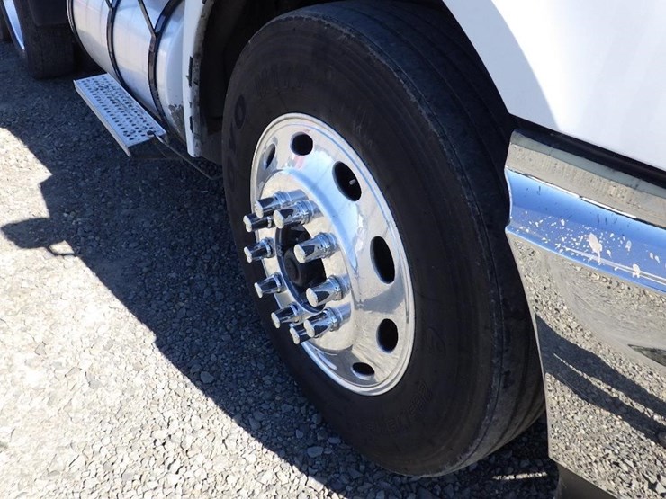 2012-international-prostar-image-24