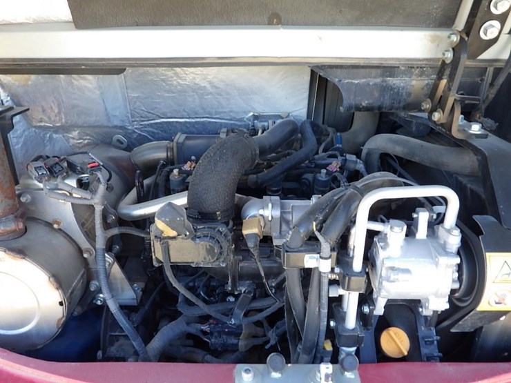 takeuchi-tb260-image-9