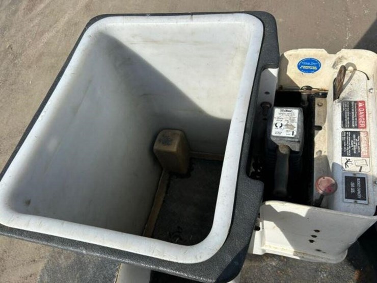 1997-ford-f800-image-73