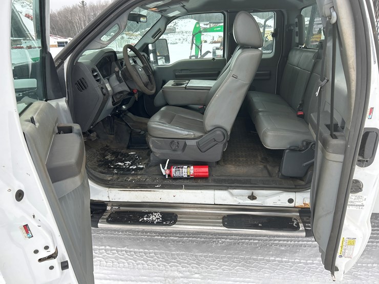 2013-ford-f250-image-46