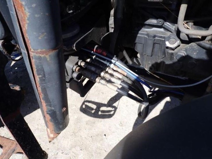 2014-new-holland-t4.75-image-58