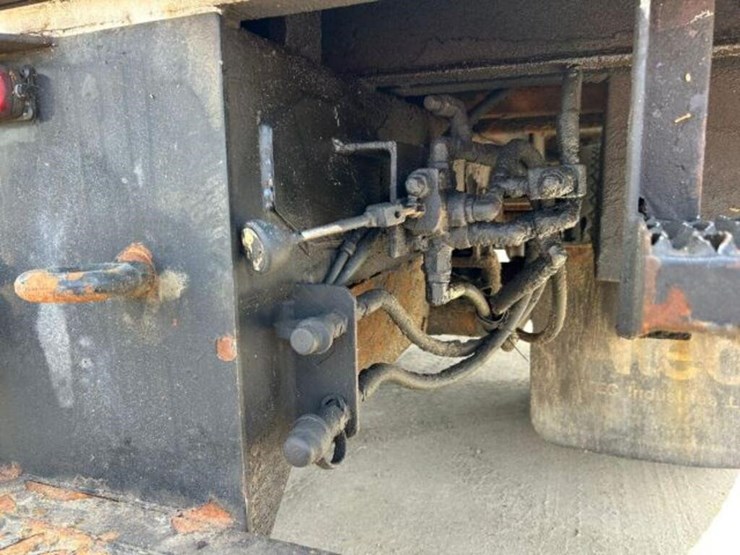 1997-ford-f800-image-51