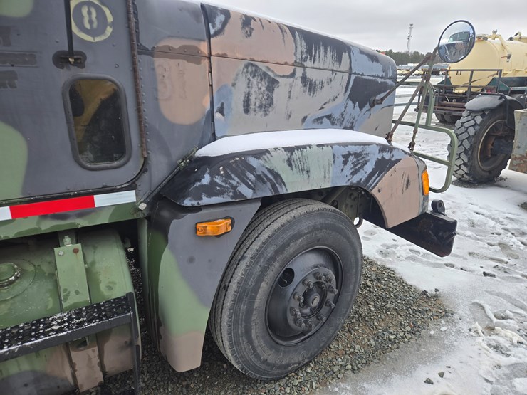 1992-massey-ferguson-8-image-12