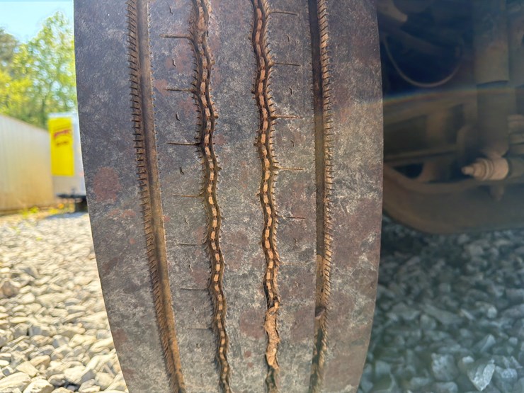 2004-international-4300-sba-image-51