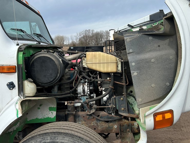 1996-international-4700-image-33