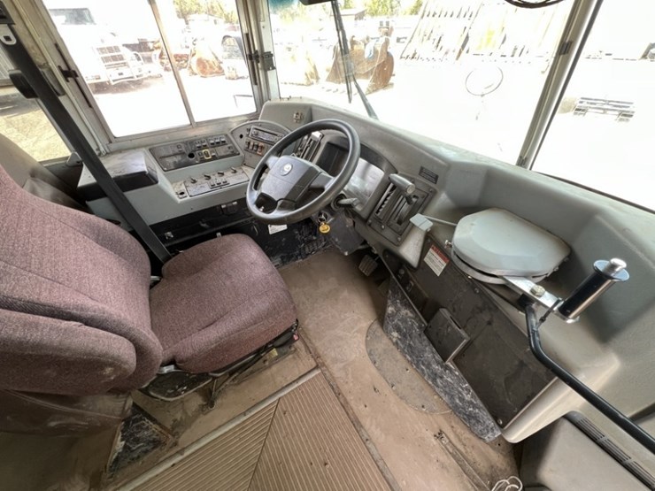 2008-caterpillar-c7-image-19