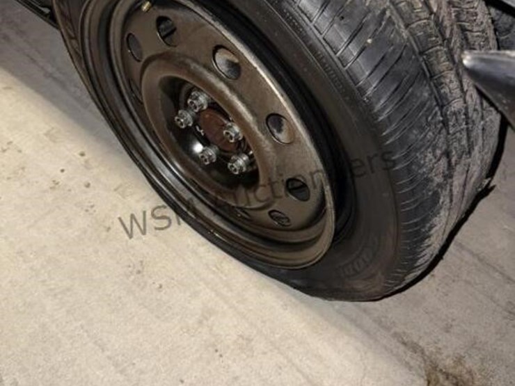 2009-ford-crown-victoria-sdn-image-7