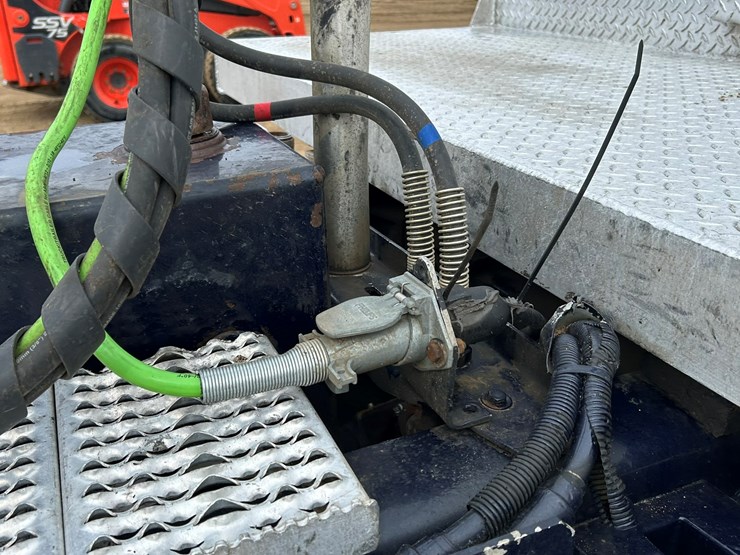 2006-caterpillar-c15-image-33