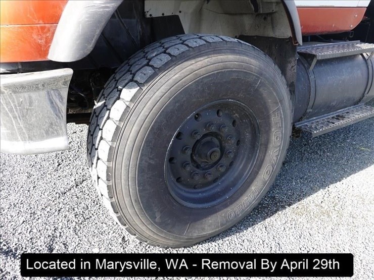 2005-international-7600-image-49