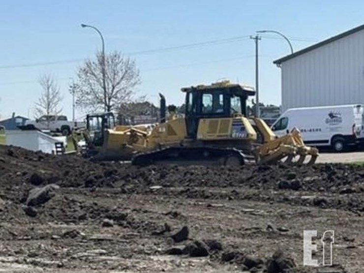 2017-komatsu-d61pxi-image-20