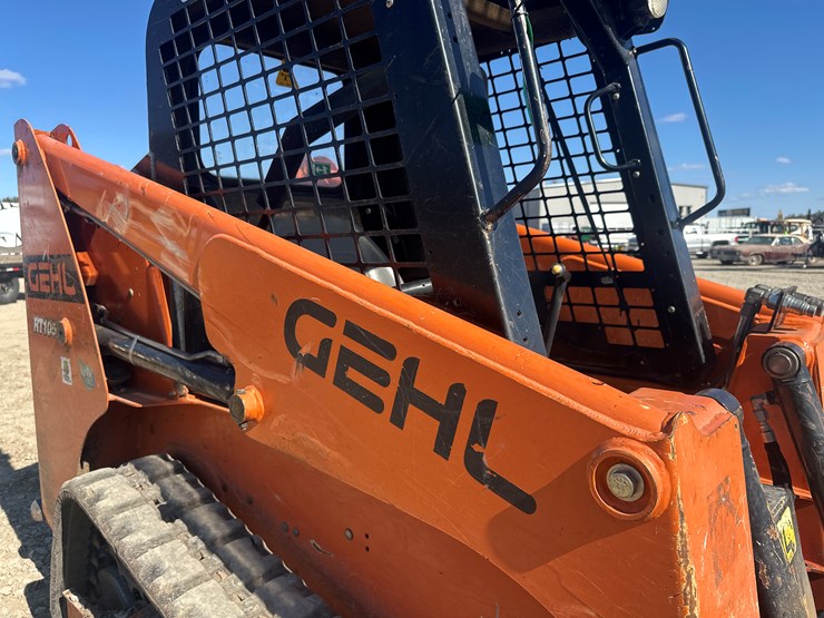 2020-gehl-rt105-image-13