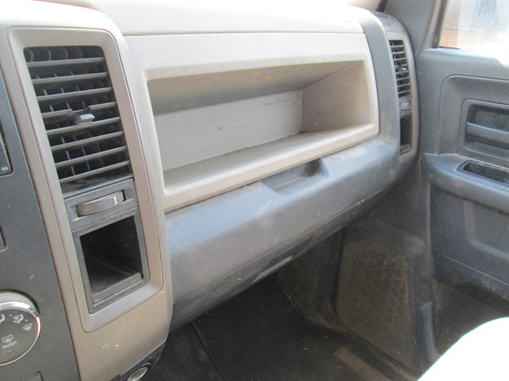 2012-dodge-2500-image-31