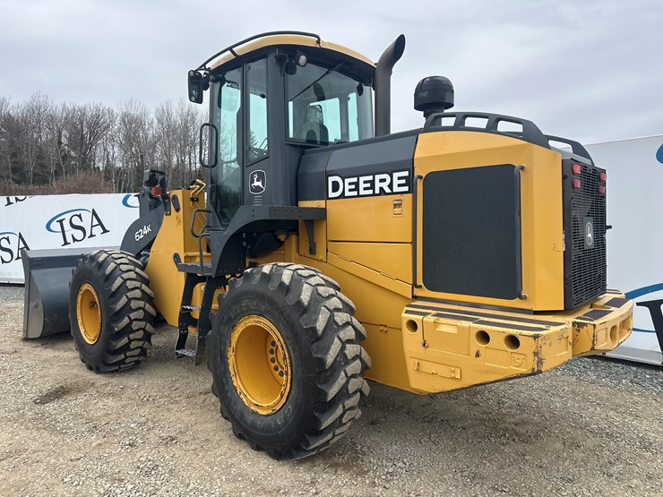deere-624k-image-3