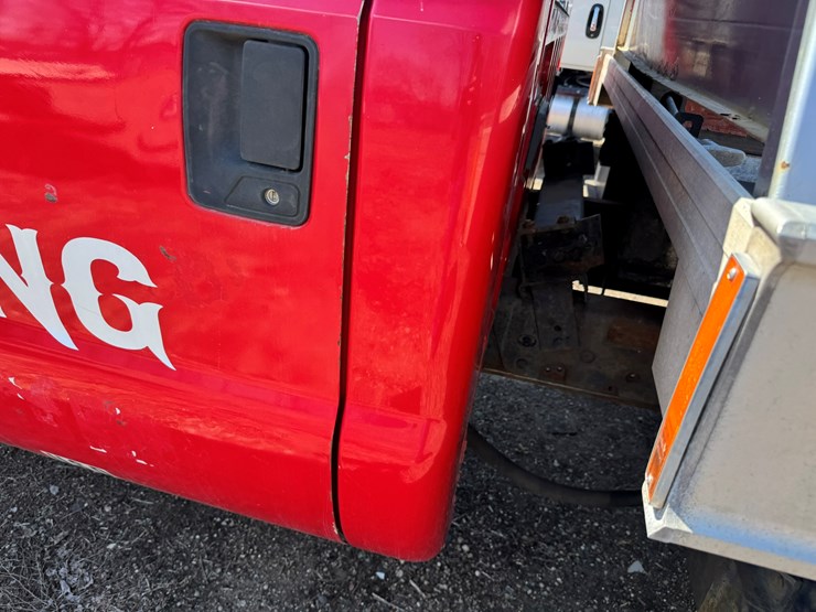 1999-ford-f550-image-14