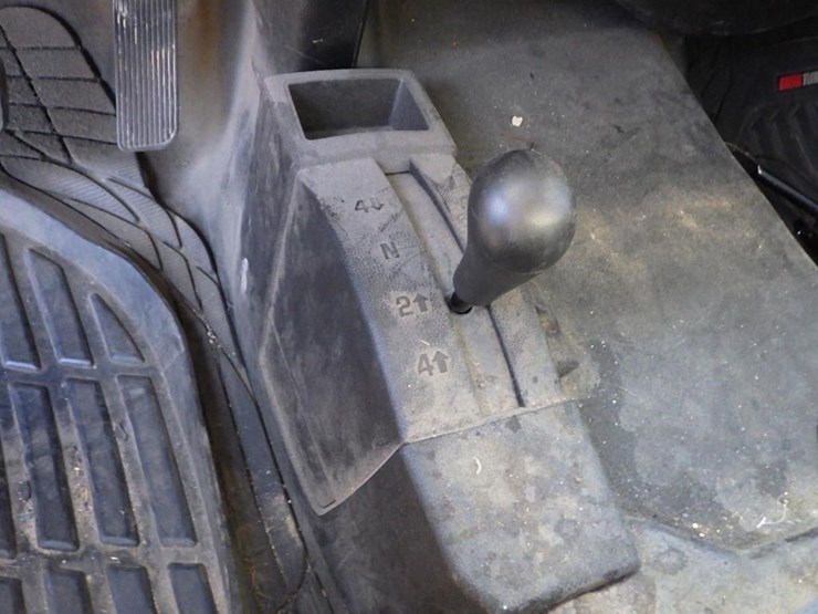 2017-chevrolet-silverado-1500-image-24