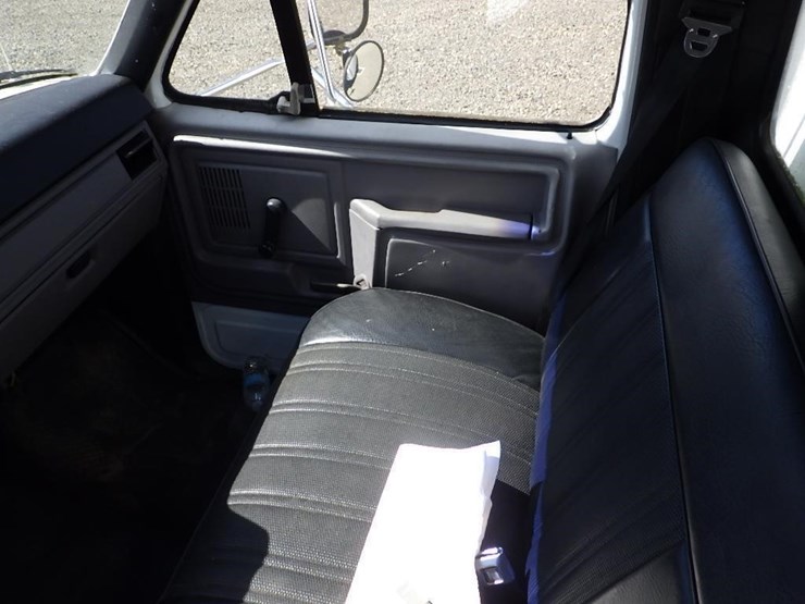 1998-ford-f700-image-31