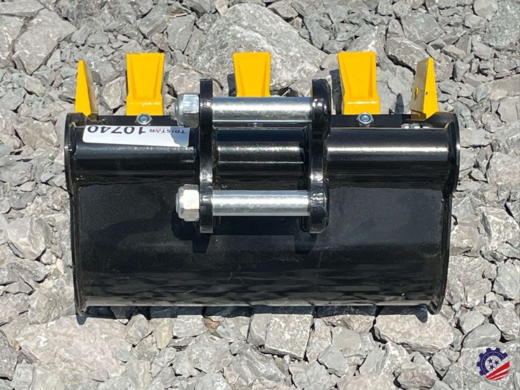 unused-2026-ce-16"-toothed-bucket-image-4