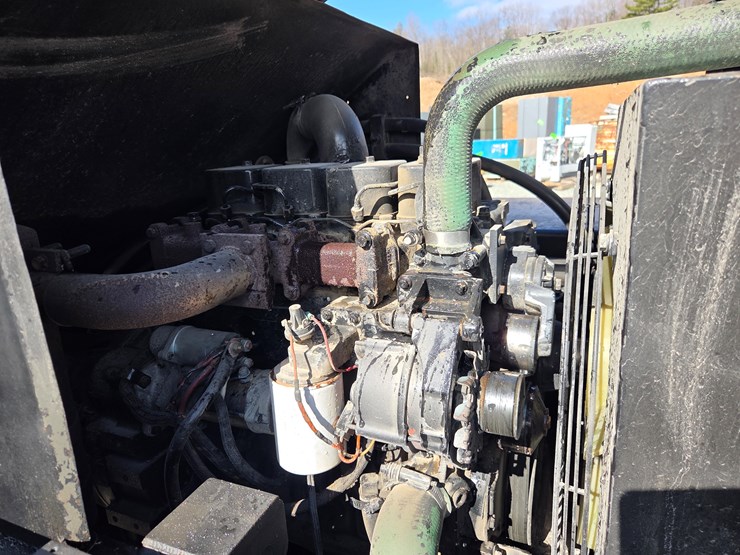 massey-ferguson-8-image-30