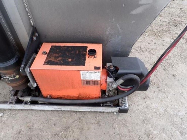 2021-ford-f350-image-12