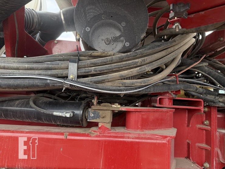 case-ih-1250-image-31