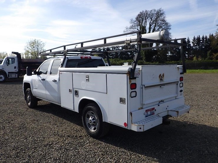 2017-chevrolet-2500hd-image-7