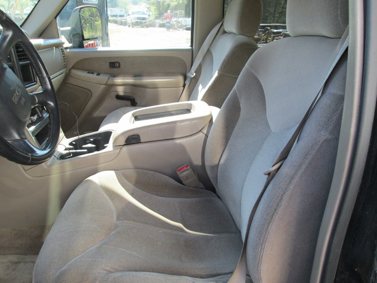 2001-gmc-1500hd-image-31