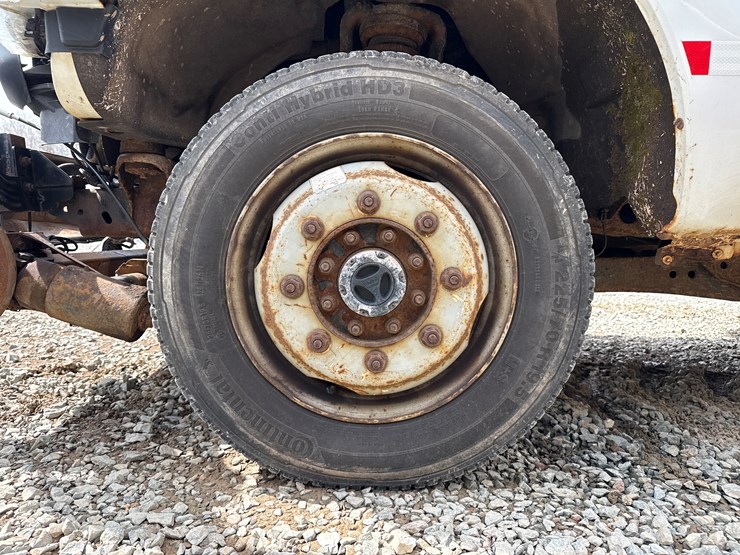 2011-ford-f350-image-45