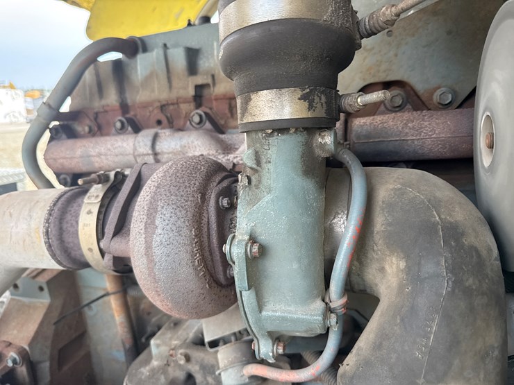 1998-massey-ferguson-8-image-42