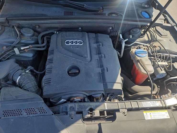 2011-audi-a5-quattro-2-door-convertible-image-9