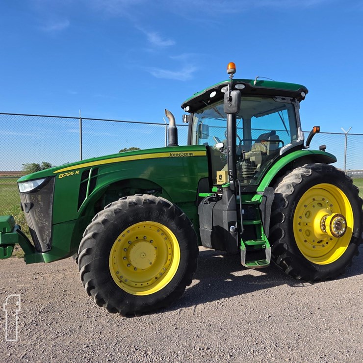 2016 JOHN DEERE 8295R