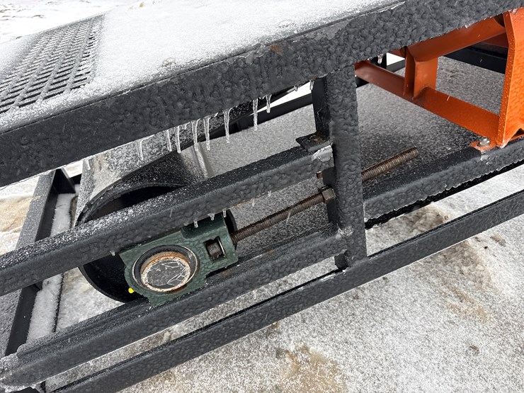 massey-ferguson-8-image-12