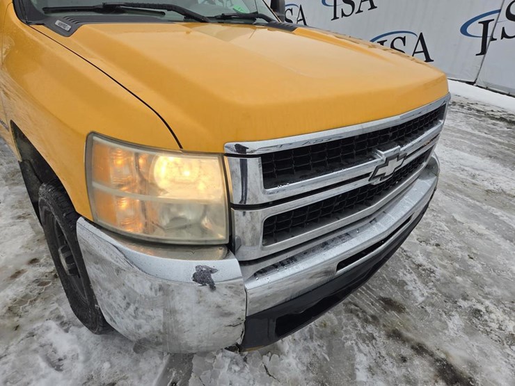 2008-chevrolet-2500-image-9