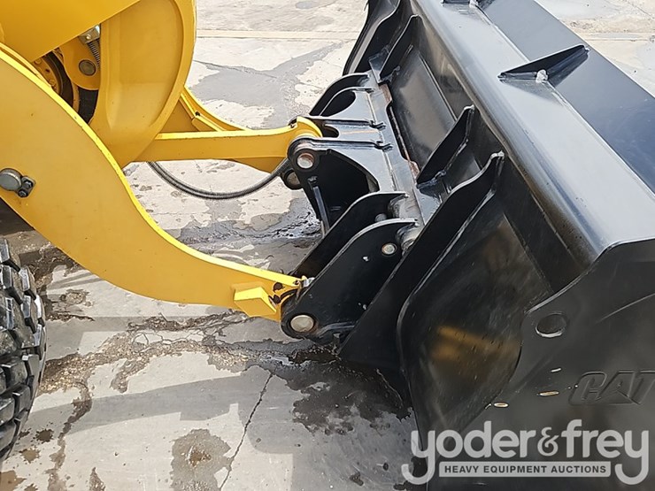 2014-caterpillar-907h2-image-12