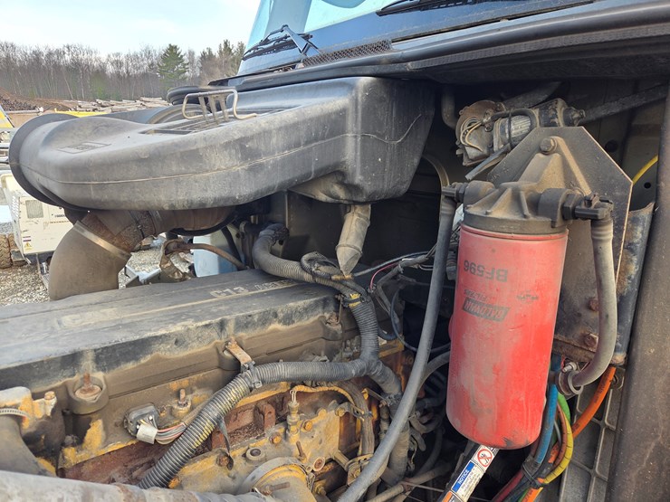 2005-caterpillar-c13-image-48