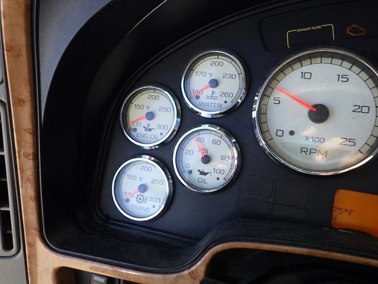 2012-international-prostar-image-34