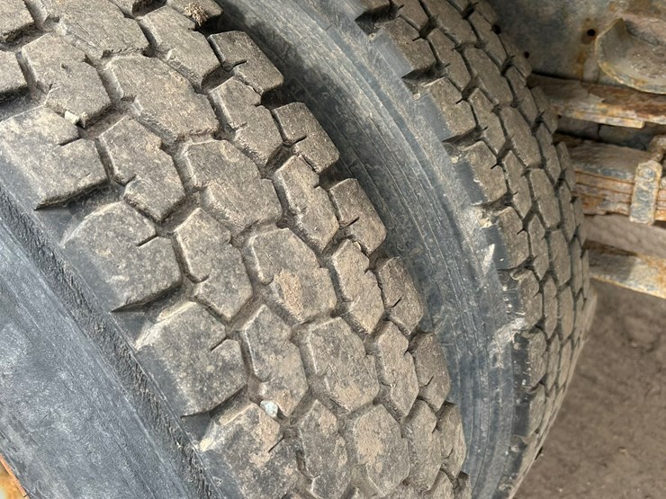 1996-international-4700-image-81