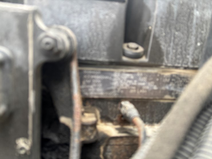 2004-kenworth-w900-image-25