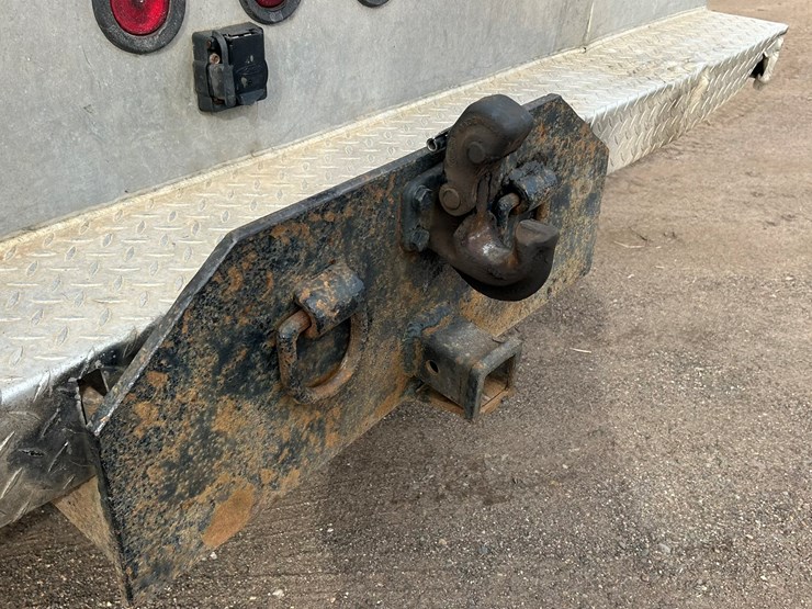 2004-chevrolet-3500-image-30