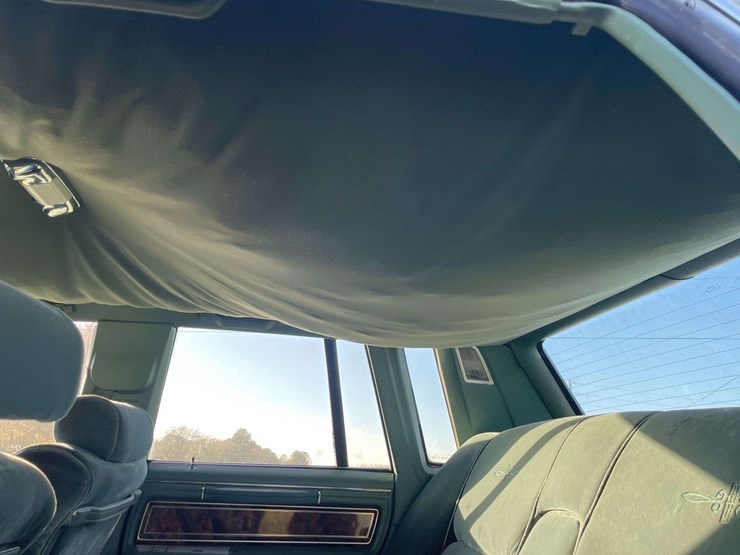 1980-lincoln-continental-town-car-image-35