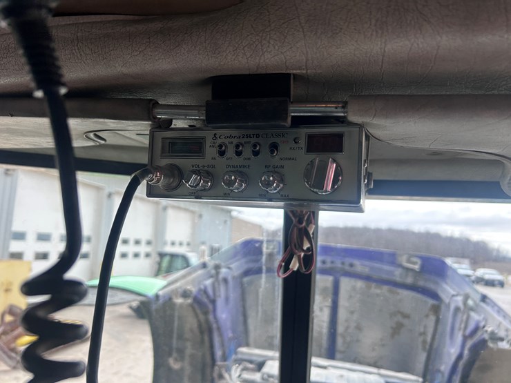 1999-peterbilt-379-image-62