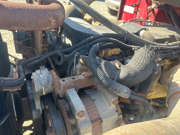 2008-peterbilt-386-image-41